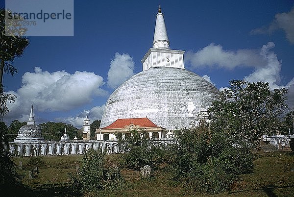 Ruwanvaliseya-Stupa in Sri Lanka. Künstler: Unbekannt