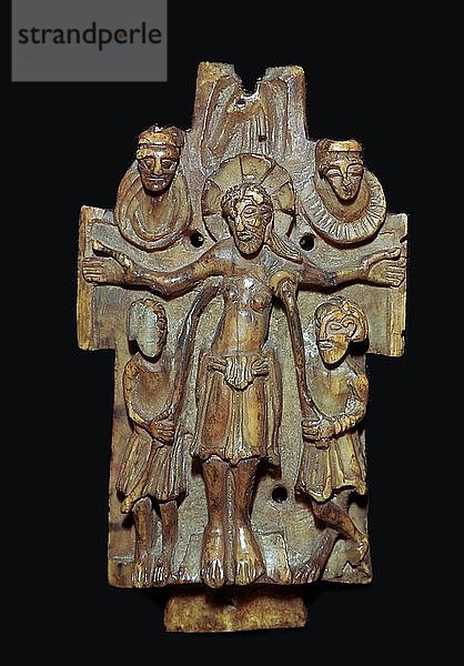 Angelsächsische Elfenbeinschnitzerei der Kreuzigung  10. Jahrhundert. Künstler: Unbekannt