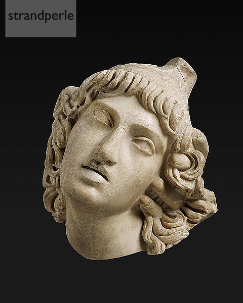 Penthesilea  Amazonenkönigin (römische Kopie nach einem griechischen Original)  ca. 160 v. Chr. Künstler: Kunst des antiken Roms  Klassische Skulptur