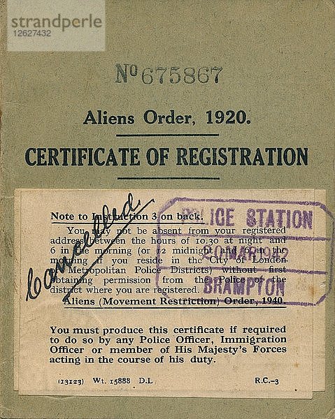 Ausländerverordnung  Bescheinigung über die Registrierung  1920. Künstler: Unbekannt