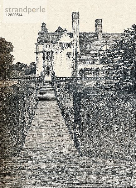 Tirley Court  Cheshire: Ostseite  1908. Künstler: Charles Edward Mallows.