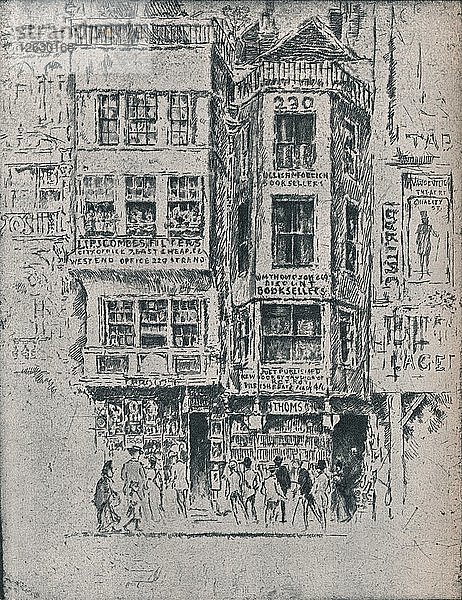 Old Strand Shops  um 1900  (1906-7). Künstler: Joseph Pennell