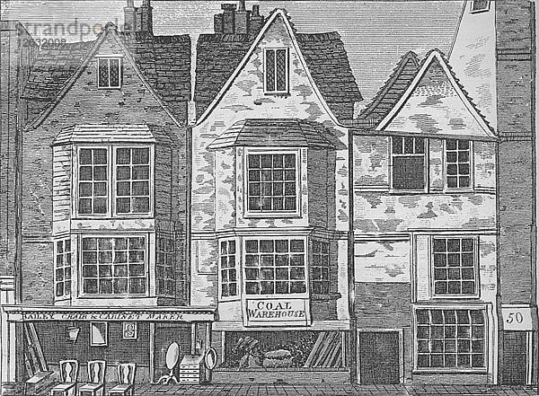 Alte Häuser in der St John Street  Clerkenwell  London  um 1811 (1911). Künstler: Unbekannt.