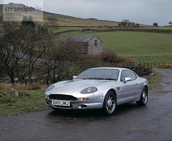 1999 Aston Martin DB7 Dunhill. Künstler: Unbekannt.