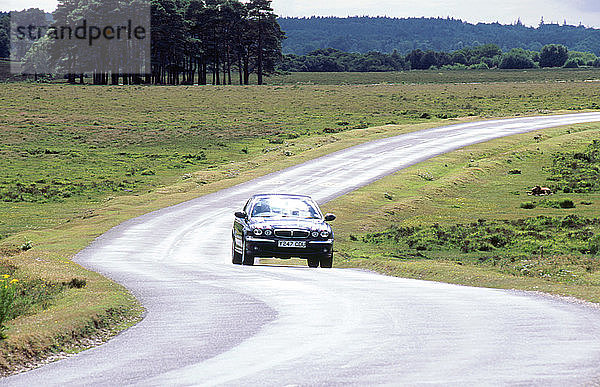2001 Jaguar X type 2.5. Künstler: Unbekannt.