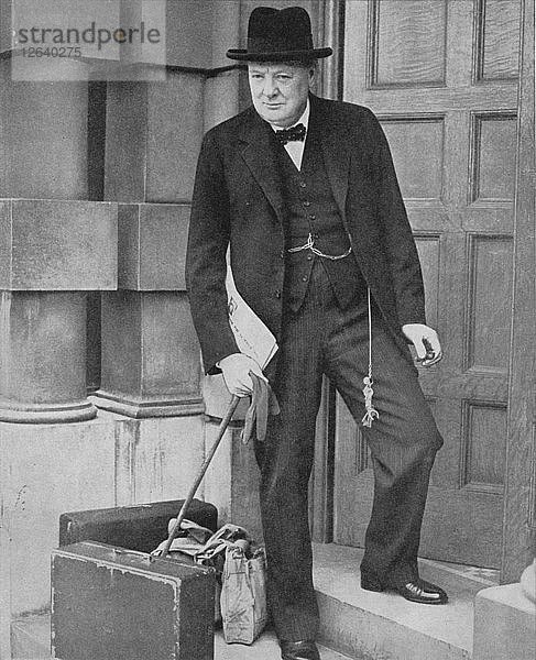 Winston Churchill in der Admiralität  1939  (1940). Künstler: Unbekannt.
