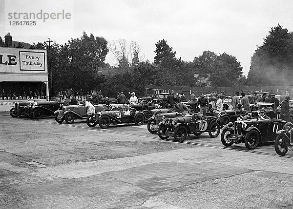 Brighton & Hove Motor Club High Speed Trial  Brooklands  um 1931. Künstler: Bill Brunell.