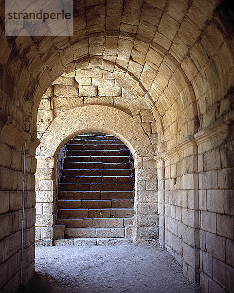 Römisches Theater von Merida  Treppe und Zugangsgalerie zu den unteren Plätzen und zum Orchester.