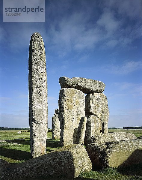 Stonehenge  Wiltshire. Künstler: Paul Highnam.