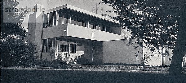 Haus für Frank E. Davis  Bakersfield  Kalifornien  von der Straße aus gesehen  Richtung Süden  1939. Künstler: Richard Joseph Neutra.
