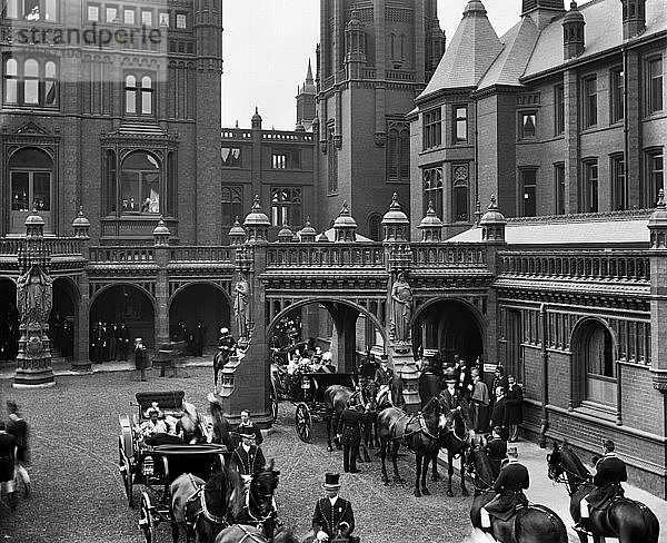 Königliche Eröffnung des Birmingham General Hospital  Small Heath  West Midlands  1897. Künstler: Bedford Lemere und Unternehmen.