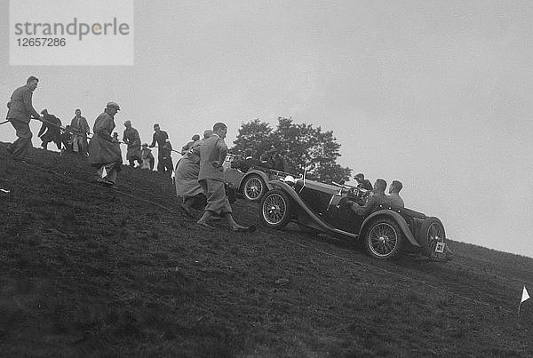 MG PA bei einem Wettbewerb des MG Car Club Rushmere Hillclimb  Shropshire  1935. Künstler: Bill Brunell.