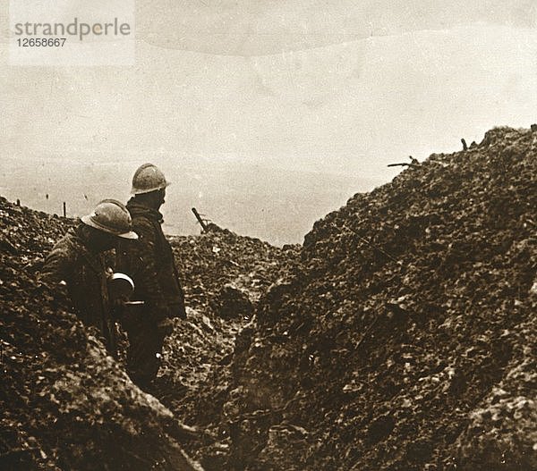Französische Soldaten in den Schützengräben  ca. 1914-c1918. Künstler: Unbekannt.