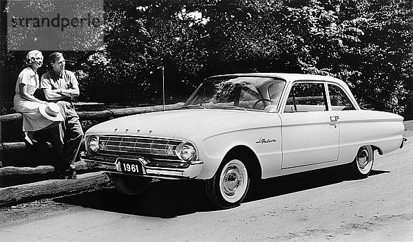 1961 Ford Falcon Tudor Limousine Künstler: Unbekannt.