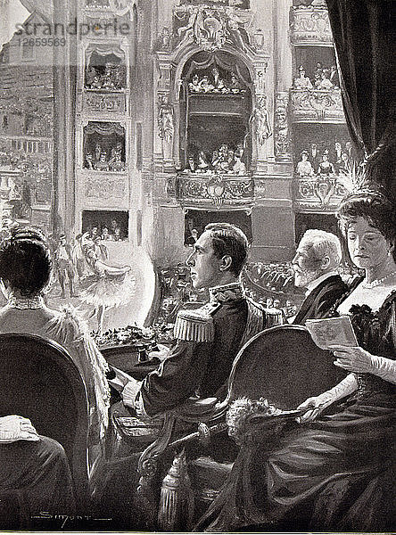 Alfonso XIII. König von Spanien. (1886-1941) auf der Theaterloge während der Gala-Vorstellung im O?