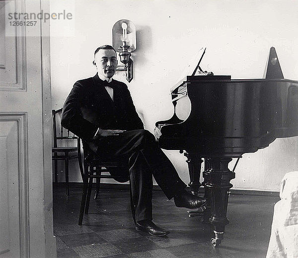 Porträt des Komponisten Sergej Rachmaninow (1873-1943).