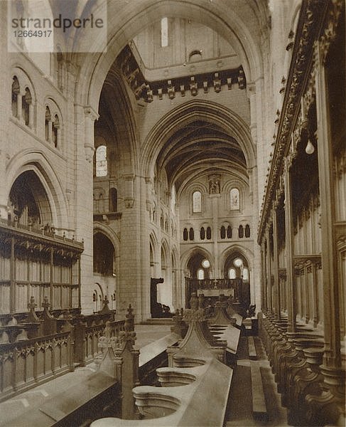 Ausschnitt aus dem Inneren der Kirche von Buckfast Abbey  Ende des 19. bis Anfang des 20. Jahrhunderts. Künstler: Unbekannt.