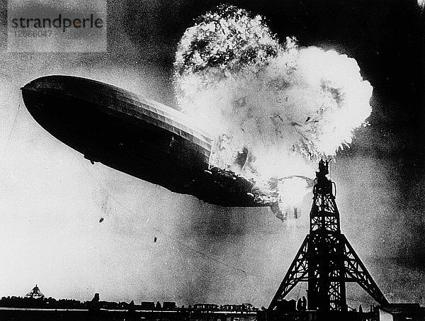 Die Hindenburg-Katastrophe am 6. Mai 1937 in Lakehurst.