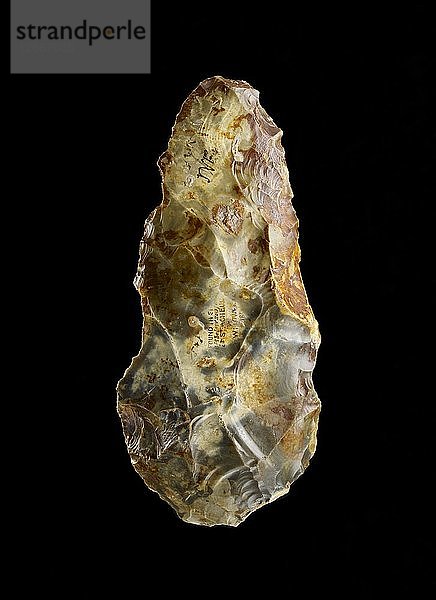 Handaxt  Jungpaläolithikum (Westeuropa)  ca. 800.000-c200.000 v. Chr. Künstler: Unbekannt.