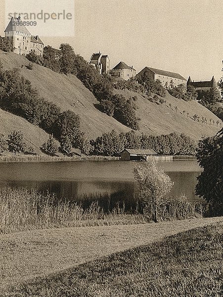 Burghausen a. d. Salzach - Wohrsee  1931. Künstler: Kurt Hielscher.