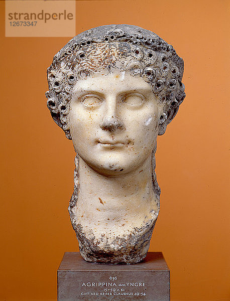 Porträt von Agrippina der Jüngeren (Agrippina Minor).