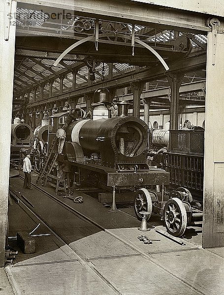 Crewe Locomotive Works  Forge Street  Crewe  Cheshire  1910. Künstler: LG Fisher.