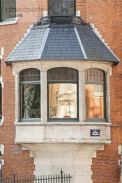 Haus der Quäker  50 Sq. Ambiorix  Brüssel  Belgien  (1899)  c2014-2017. Künstler: Alan John Ainsworth.