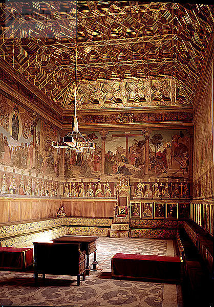 Innenraum des Kapitelsaals der Kathedrale von Toledo  architektonischer Stil der Renaissance  mit einem?
