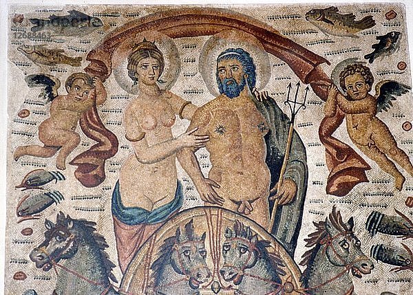 Triumph von Neptun und Amphitrite  römisches Mosaik  frühes 4. Jahrhundert. Künstler: Unbekannt.