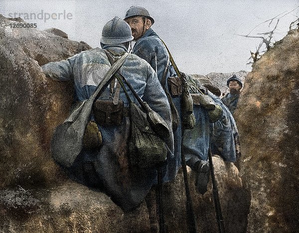 Ein französischer Schützengraben vor einem Angriff  2. Schlacht in der Champagne  Frankreich  25. September 1915. Künstler: Unbekannt.