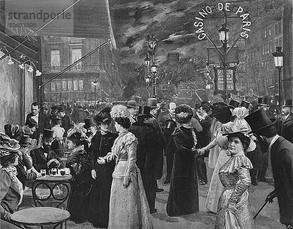 Sur Le Boulevard - Devant Le Café De La Paix  1900. Künstler: Unbekannt.