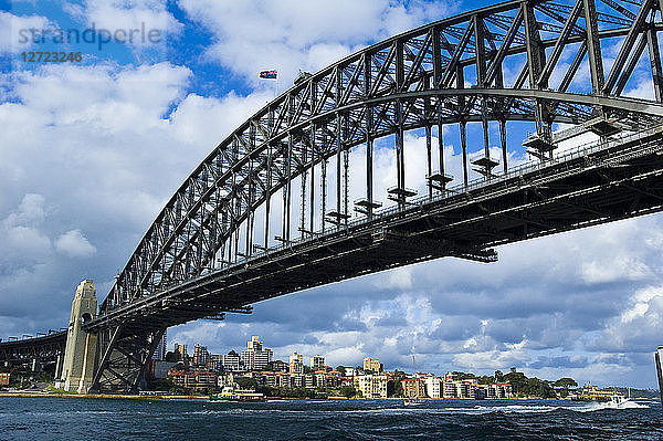 Ozeanien  Australien  Sydney  die Harbour Bridge