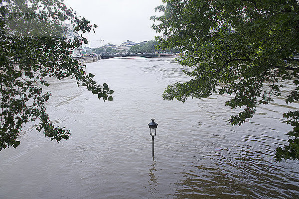 Frankreich  Paris  Seine-Hochwasser 2016 2. Juni)