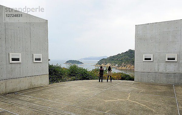 Japan  Insel Naoshima  Museum für moderne Kunst im Benesse-Haus des Architekten Tadao Ando