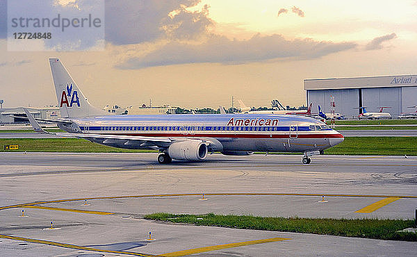 USA  Florida  Flughafen Miami  Flugzeug der American Airlines