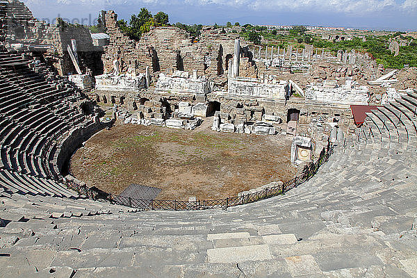 Türkei  Provinz Antalya  Side  das Theater