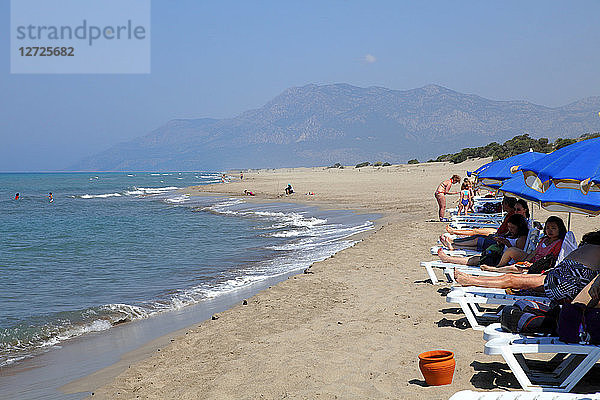 Türkei  Provinz Antalya (Bezirk Kas)  Gelemis  Ortschaft Patara  der Strand