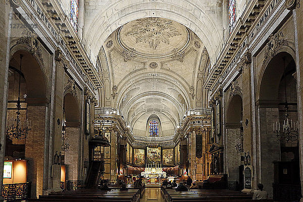 Paris. 2. Bezirk. Basilika Notre Dame des Sieges.