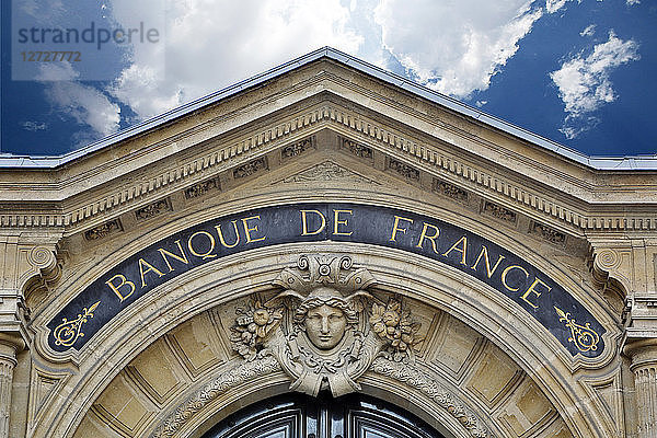 Paris. 1. Bezirk. Platz der Siege. Nahaufnahme des Eingangs der Banque de France.