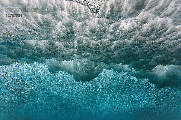 Maledives  Ocean  underwater shot  wave