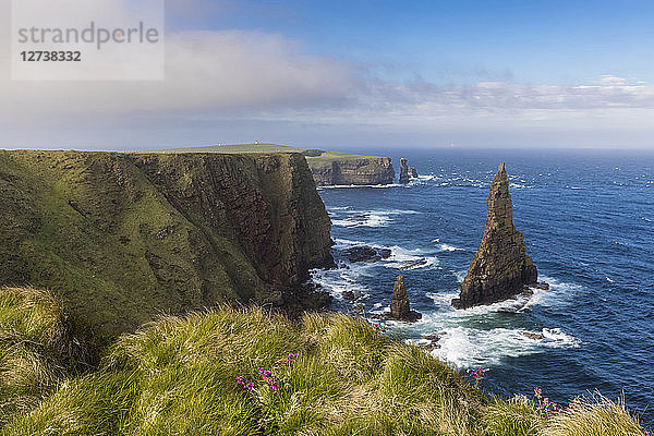 UK  Scotland  Caithness  Coast of Duncansby Head  Duncansby Stacks