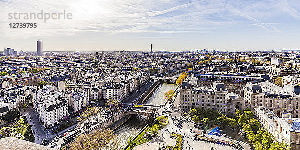 France  Paris  City center with Eiffel tower and Tour Montparnasse in background