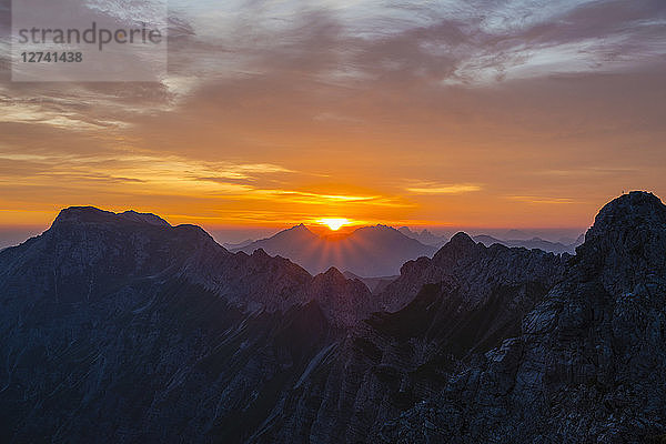 Germany  Bavaria  Allgaeu  Allgaeu Alps  Nebelhorn at sunrise