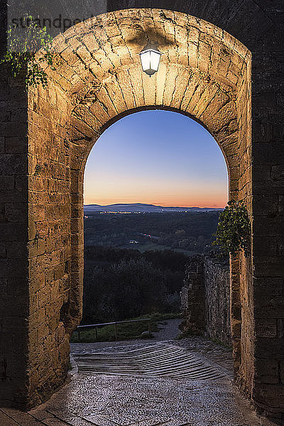 Italy  Tuscany  Monteriggioni  Porta di Sotto