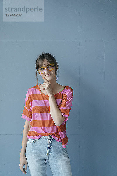 Young woman wearing glasses  portrait