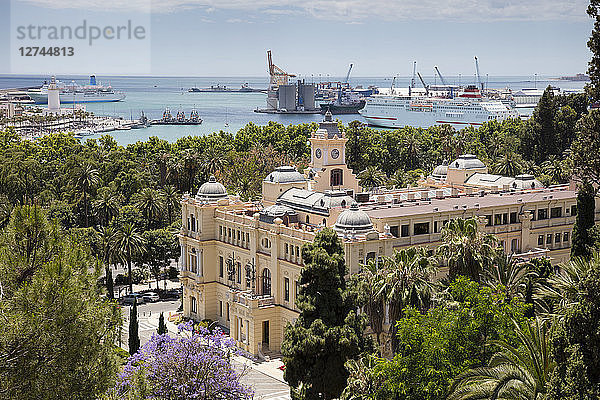 Spain  Andalusia  Malaga  townhall and harbour in the background