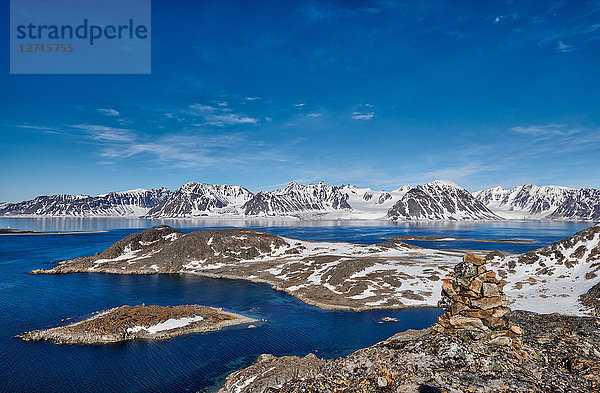 Berglandschaft  Spitzbergen  Norwegen  Europa