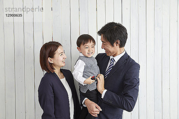 Japanische Familie Studio Fotoshooting