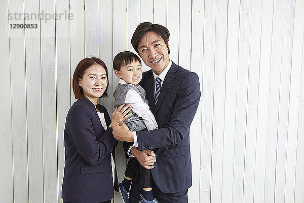 Japanische Familie Studio Fotoshooting