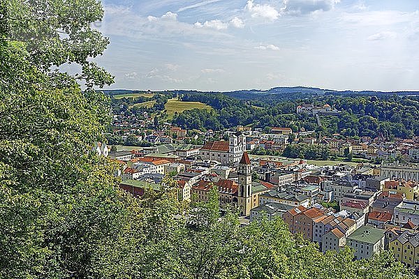 Kirche St. Michael und Wallfahrtskirche Mariahilf  Passau  Niederbayern  Bayern  Deutschland  Europa